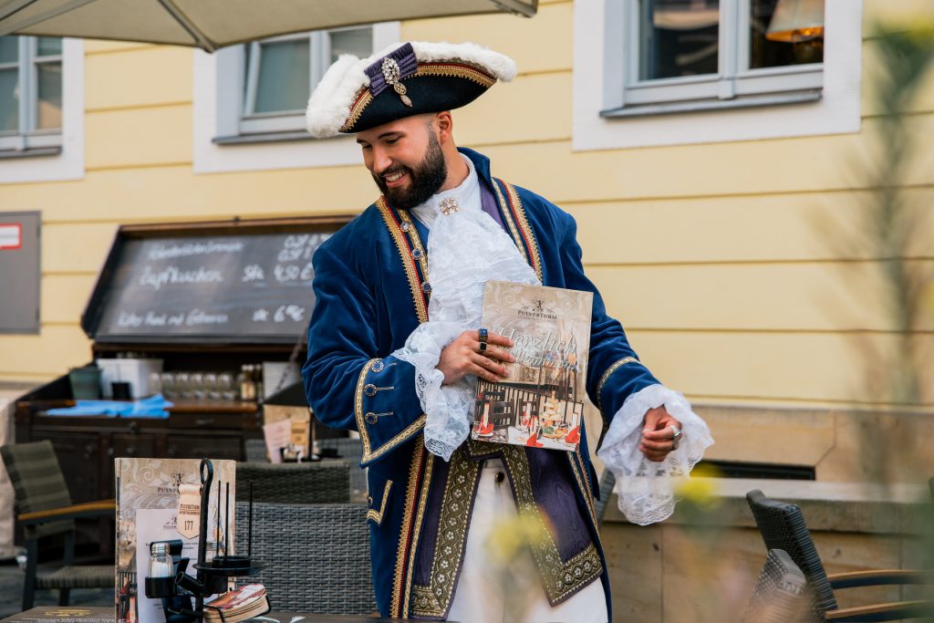 Pascal Dalchau als Unterhalter